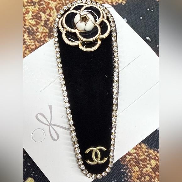 CC Velvet Black and Gold Hair Clip main image 4